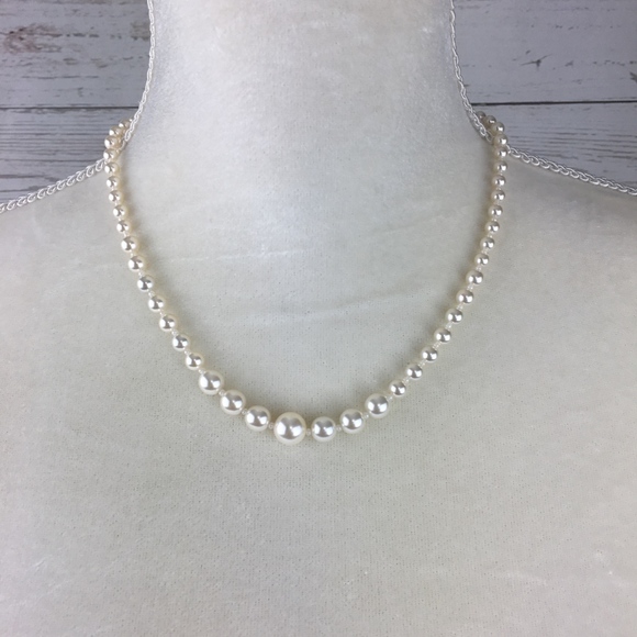 Swarovski Pearl Necklace - Picture 3 of 8